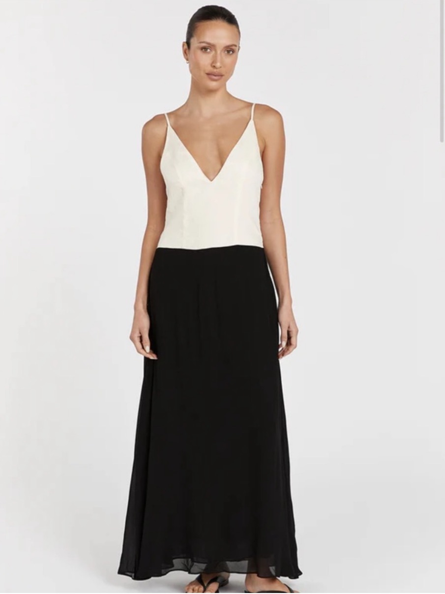 Dissh Grace Cream V Neck Midi Dress